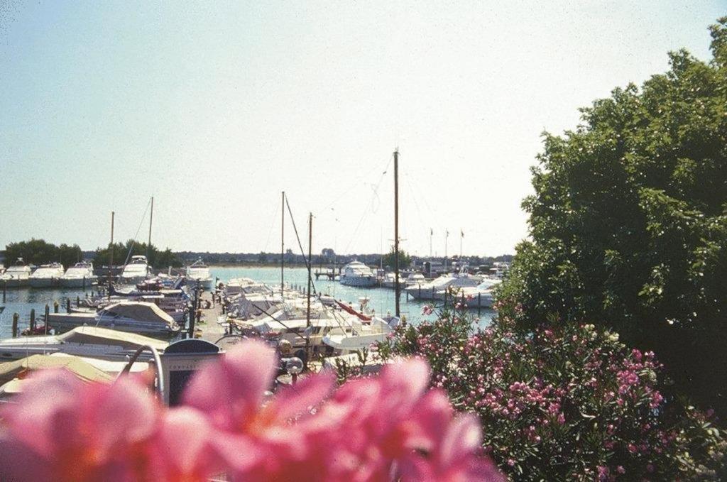 Hotel Marina Uno Lignano Sabbiadoro Exterior foto