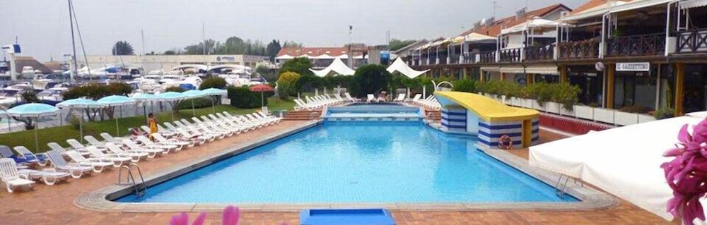 Hotel Marina Uno Lignano Sabbiadoro Exterior foto
