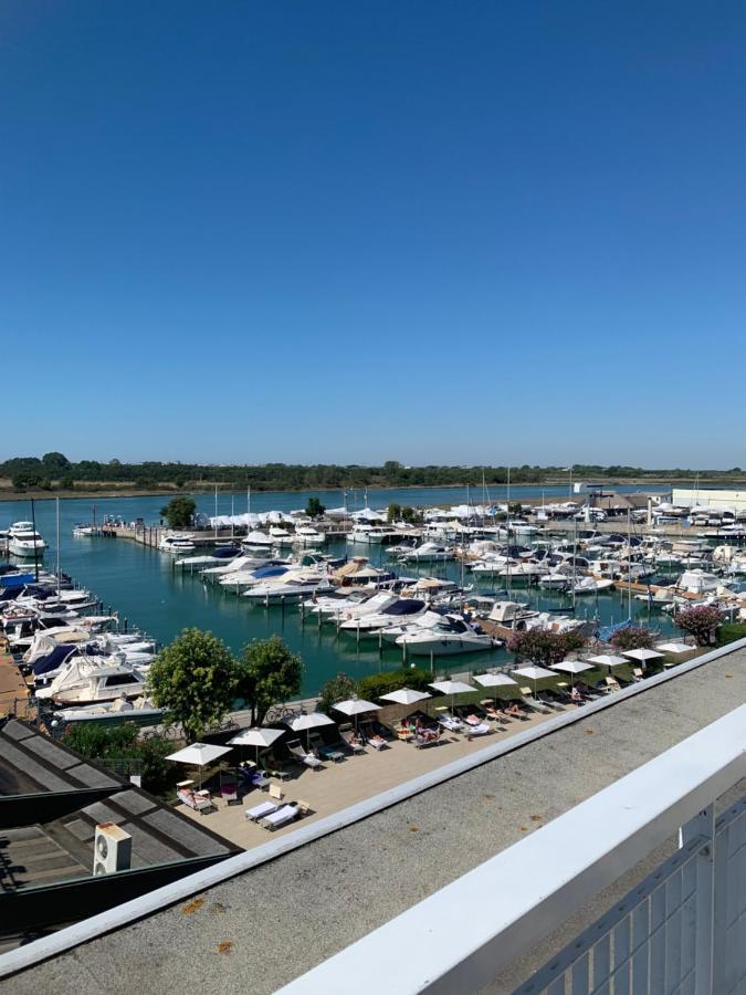 Hotel Marina Uno Lignano Sabbiadoro Exterior foto