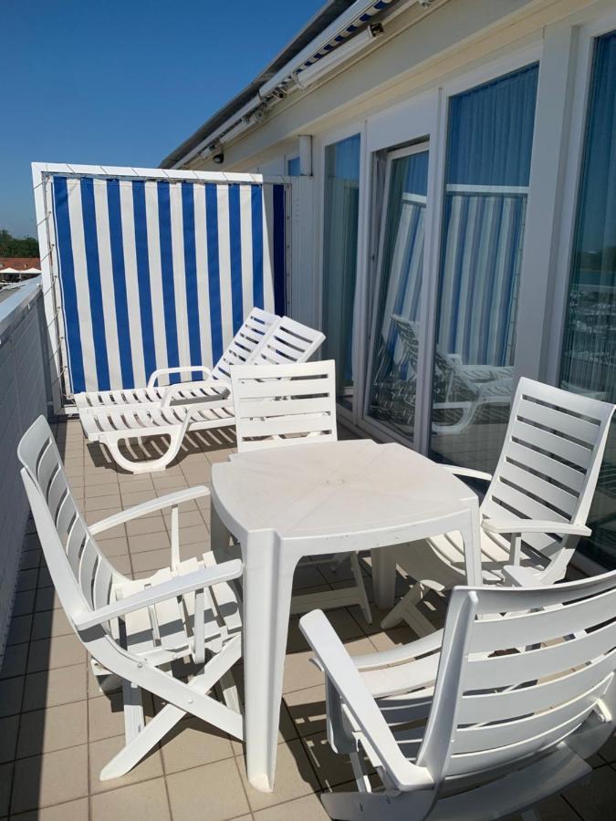 Hotel Marina Uno Lignano Sabbiadoro Exterior foto
